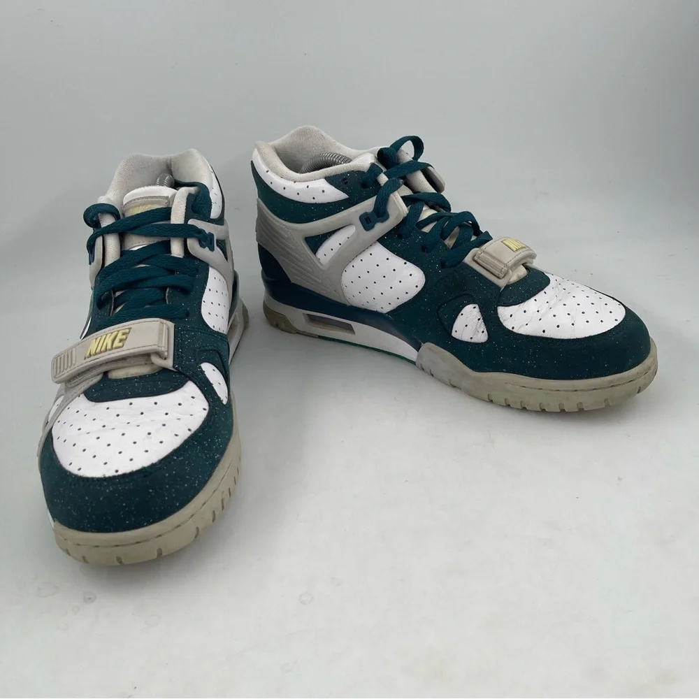Nike Men’s Air Trainer 3 White Midnight Turquoise Basketball Shoes - Size 9